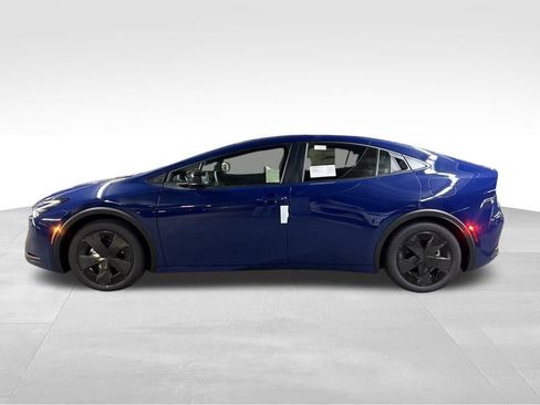 New 2026 Toyota Prius Plug-In Hybrid image 2