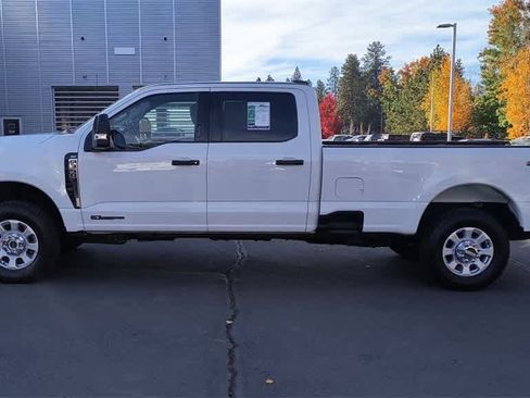 Used 2023 Ford F350 XLT image 5