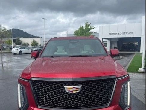 Used 2025 Cadillac Escalade Sport Platinum w/ LPO, Floor Liner Package image 2