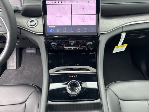 New 2025 Jeep Grand Cherokee L Limited w/ Trailer Tow Package image 49