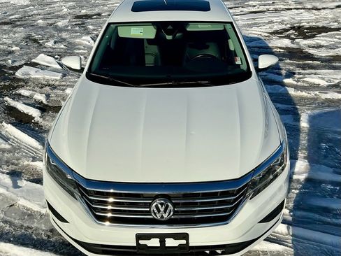 Used 2020 Volkswagen Passat 2.0T SE w/ Sunroof Package image 11