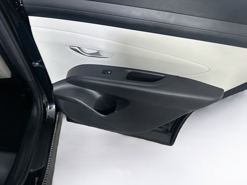 Used 2025 Hyundai Tucson SEL FWD image 30