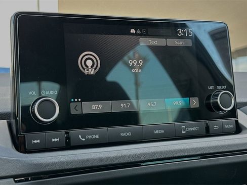 New 2025 Honda Accord SE image 19