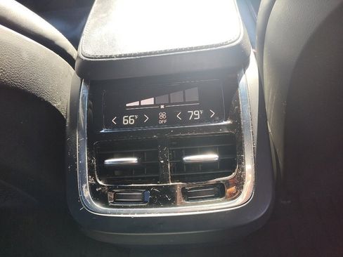 Used 2017 Volvo XC90 T6 Inscription w/ Vision Package image 10