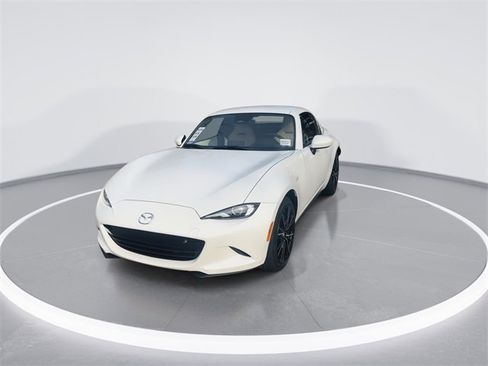 New 2025 MAZDA MX-5 Miata RF Grand Touring image 3