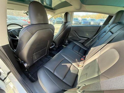 Used 2022 Tesla Model 3 Long Range image 11