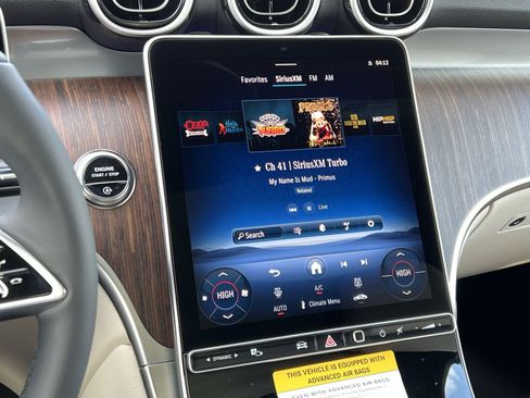 Used 2026 Mercedes-Benz GLC 300 4MATIC image 16