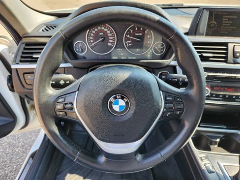 Used 2014 BMW 328i xDrive Sedan AWD/4WD image 21