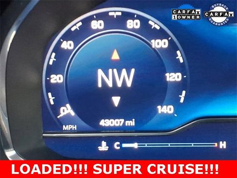 Used 2023 Chevrolet Suburban High Country w/ Advanced Technology Package image 13