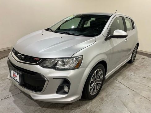 Used 2018 Chevrolet Sonic LT w/ Convenience Package image 5