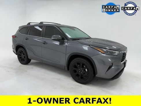 Used 2023 Toyota Highlander L image 1