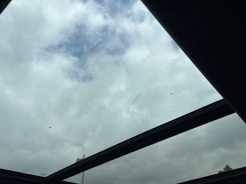 Used 2024 Toyota Sequoia Platinum image 10