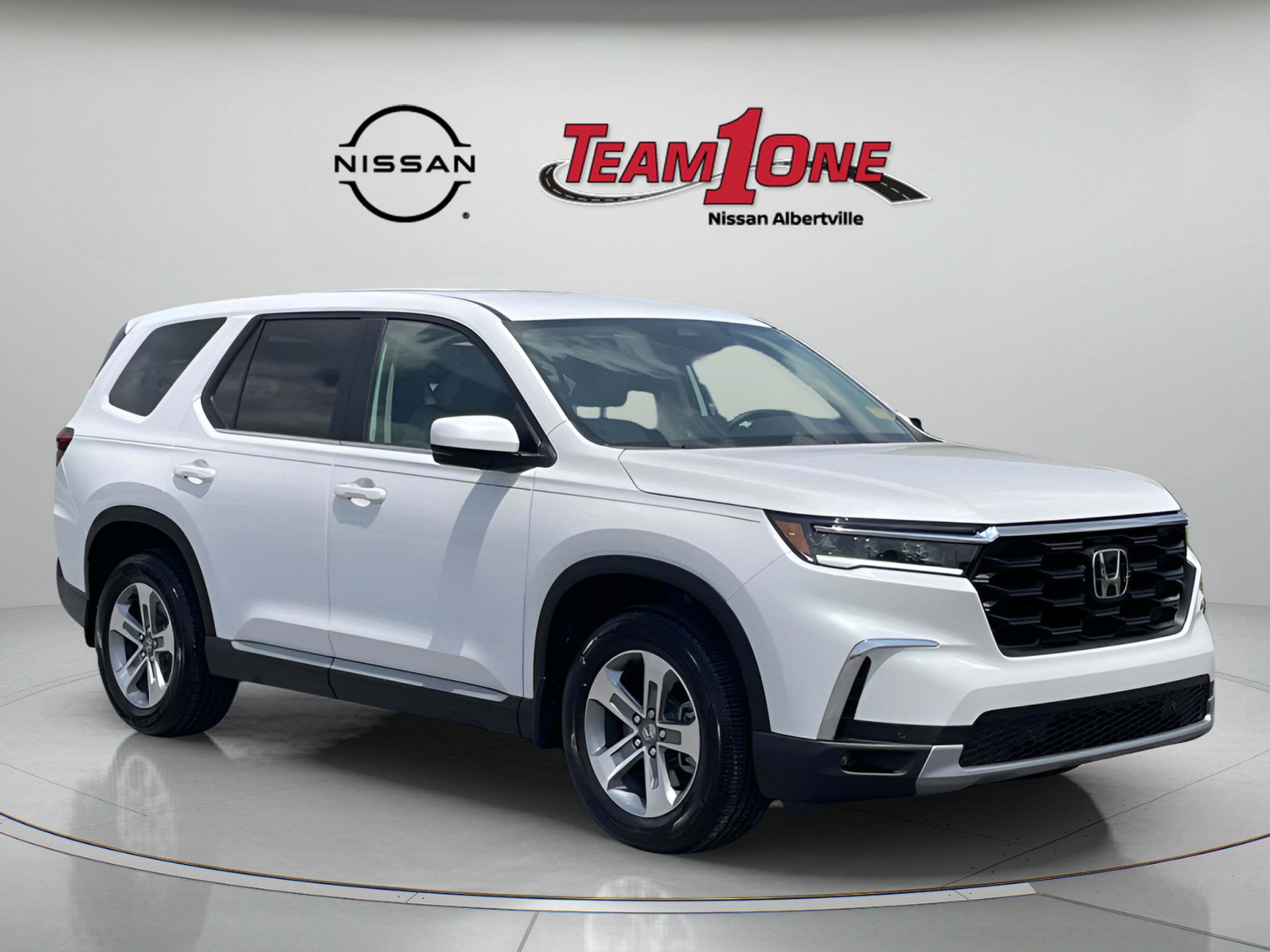 Used 2025 Honda Pilot EX-L image 1