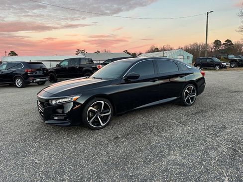 Used 2018 Honda Accord Sport image 27