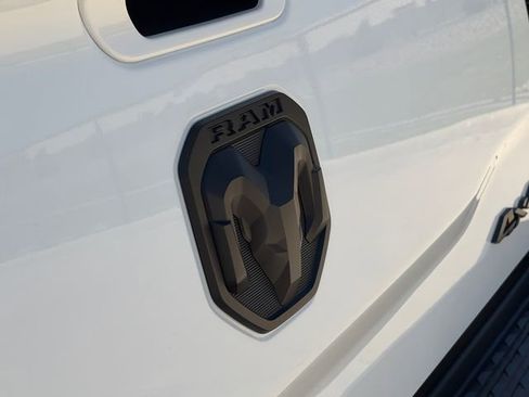 Used 2023 RAM 2500 Limited AWD/4WD image 12