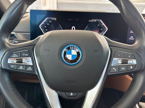 Certified 2023 BMW i4 eDrive35 RWD image 30