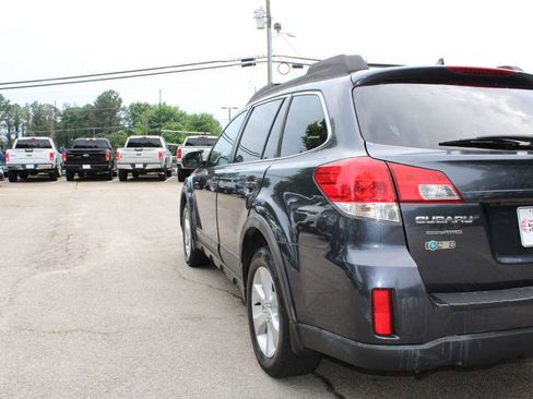 Used 2013 Subaru Outback 2.5i Limited w/ Moonroof Pkg AWD/4WD image 34