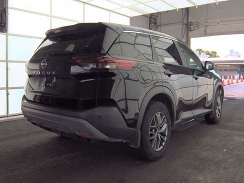 Used 2023 Nissan Rogue S FWD image 6