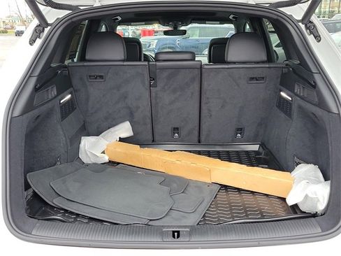 Used 2020 Audi Q5 2.0T Premium image 13