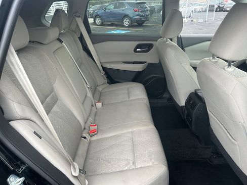 Used 2025 Nissan Rogue SV AWD/4WD image 31