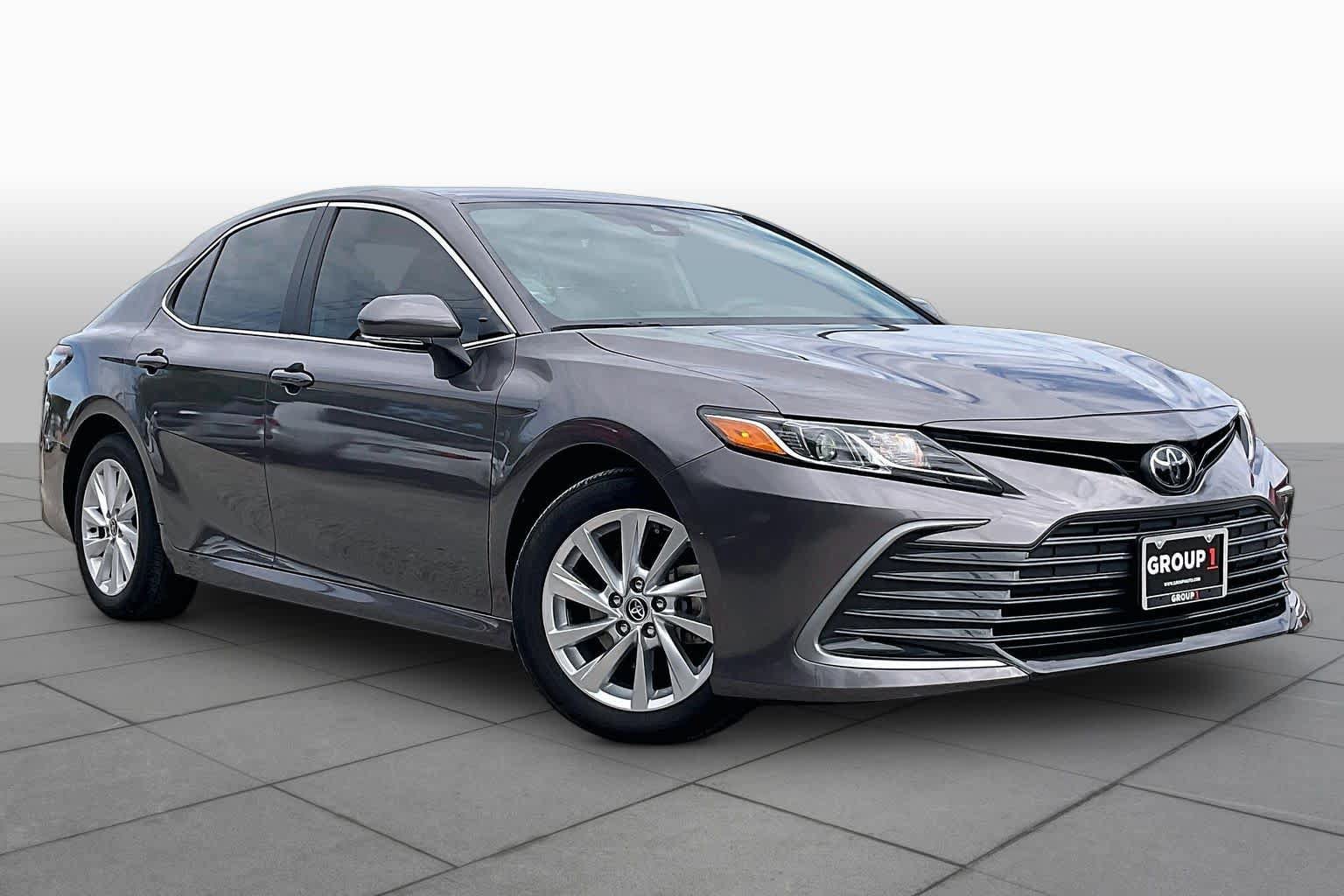 Used 2024 Toyota Camry LE w/ Convenience Package FWD image 3