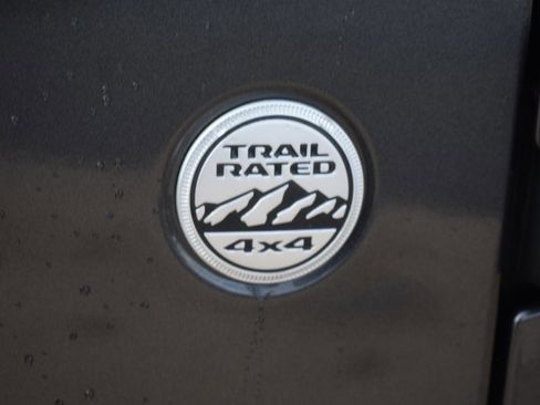 Used 2021 Jeep Gladiator Sport image 10