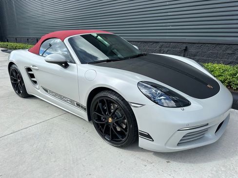 Used 2024 Porsche 718 Boxster image 11