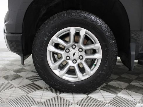 Used 2024 Chevrolet Silverado 1500 RST AWD/4WD image 49