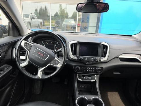 Used 2024 GMC Terrain SLT AWD/4WD image 11