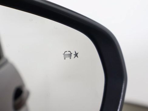 Used 2023 Chevrolet TrailBlazer LT w/ Convenience Package AWD/4WD image 35