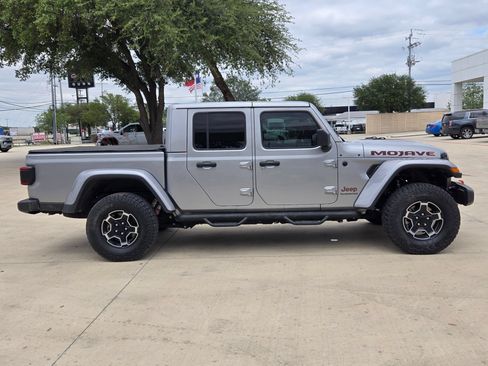 Used 2021 Jeep Gladiator Mojave AWD/4WD image 8