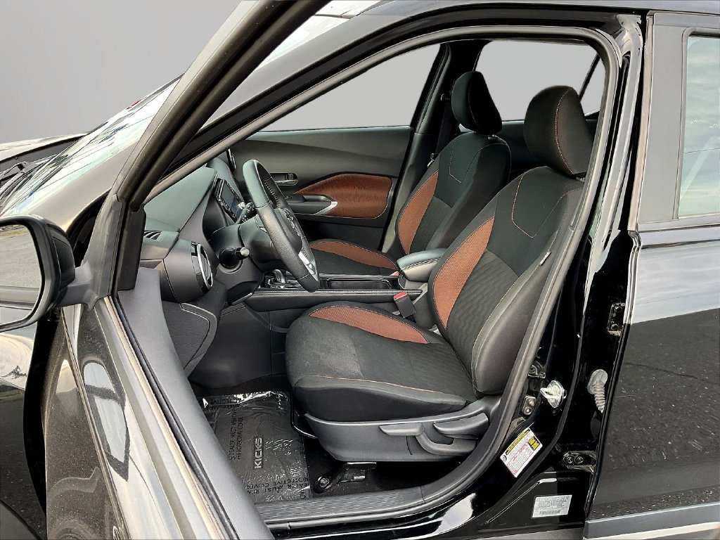 Used 2024 Nissan Kicks SR FWD image 23