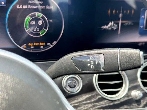 Used 2020 Mercedes-Benz E 350 Sedan image 38