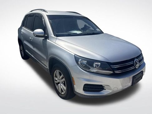 Used 2016 Volkswagen Tiguan S FWD image 3