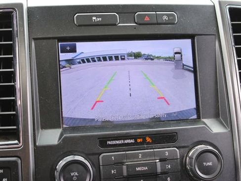 Used 2019 Ford F150 XLT w/ Equipment Group 302A Luxury AWD/4WD image 26