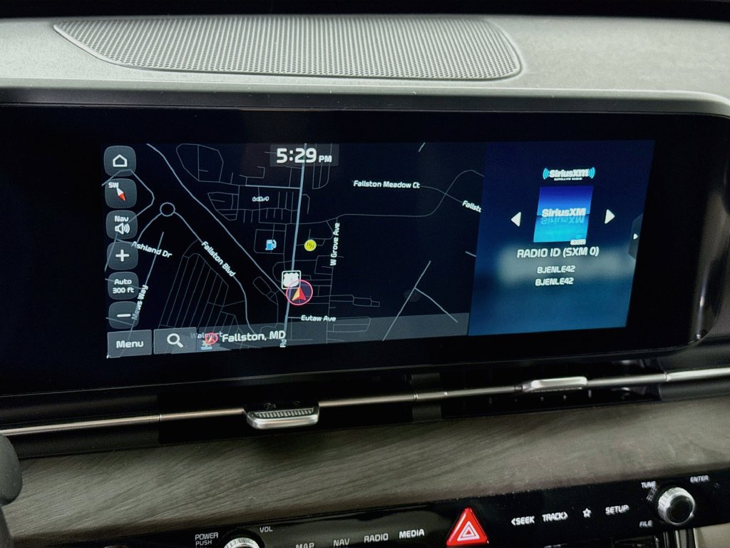Used 2024 Kia Carnival SX FWD image 8
