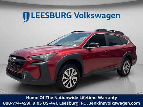 Used 2025 Subaru Outback Premium AWD/4WD image 9