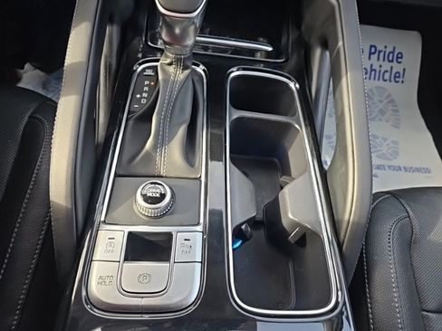 Certified 2022 Kia Telluride EX w/ EX Premium Package image 17