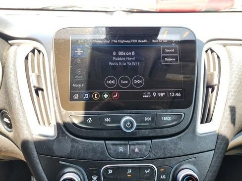 Used 2024 Chevrolet Malibu LT FWD image 15