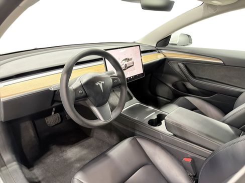 Certified 2023 Tesla Model 3 Standard Range RWD image 9