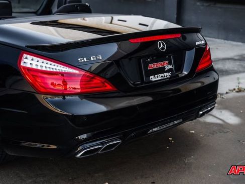 Used 2016 Mercedes-Benz SL 63 AMG AMG SL 63 w/ Driver Assistance Package image 32