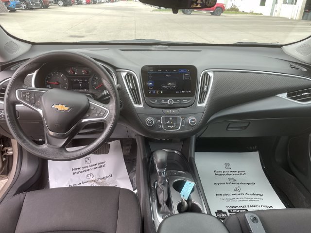 Used 2024 Chevrolet Malibu LS FWD image 22