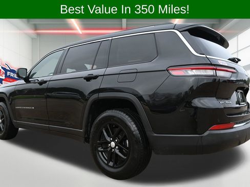 Used 2023 Jeep Grand Cherokee L Laredo image 2