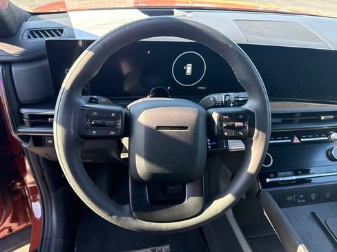 Used 2025 Hyundai Santa Fe Calligraphy AWD/4WD image 14
