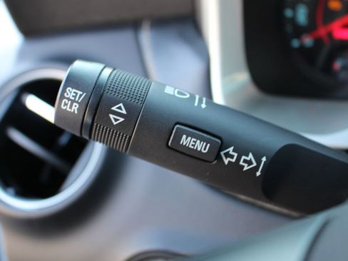 Used 2015 Chevrolet Camaro SS image 29