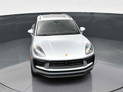 New 2026 Porsche Macan image 41