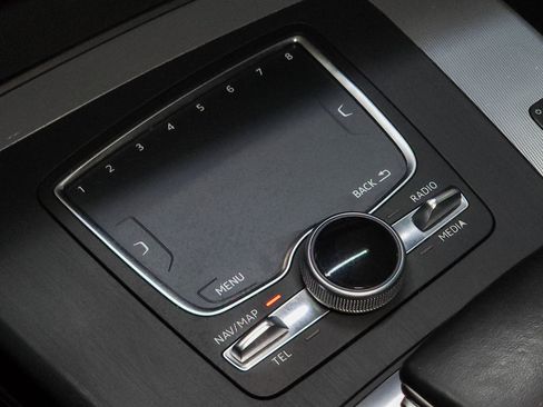 Used 2018 Audi Q5 2.0T Premium Plus w/ Premium Plus Package image 38