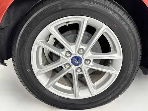 Used 2018 Ford Focus SE FWD image 33