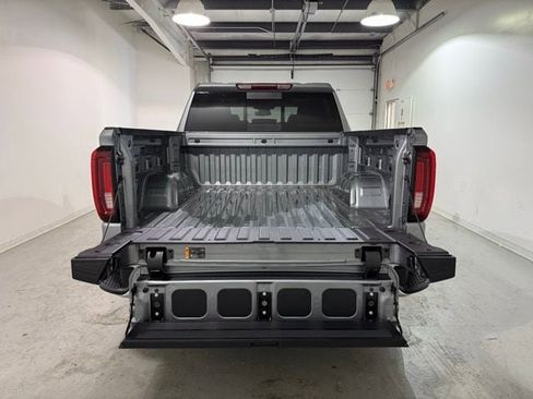 New 2026 GMC Sierra 1500 SLT w/ SLT Convenience Package image 8