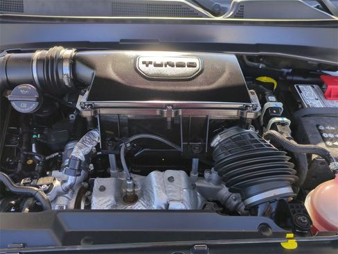 Used 2024 Jeep Compass Limited image 28